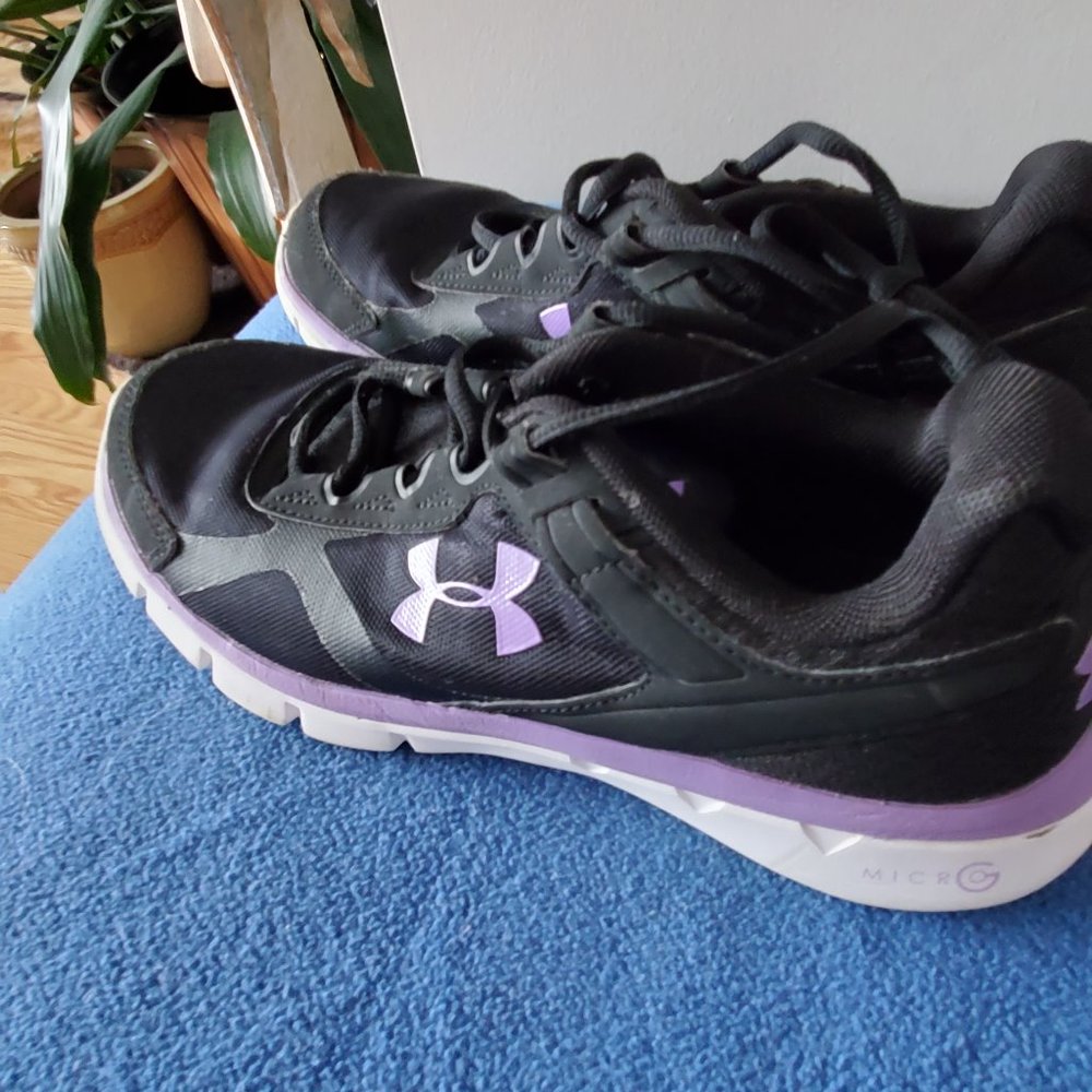 Under Armour Micro - Picture 3 of 4